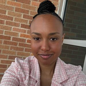 Meet your Posher, Brooke